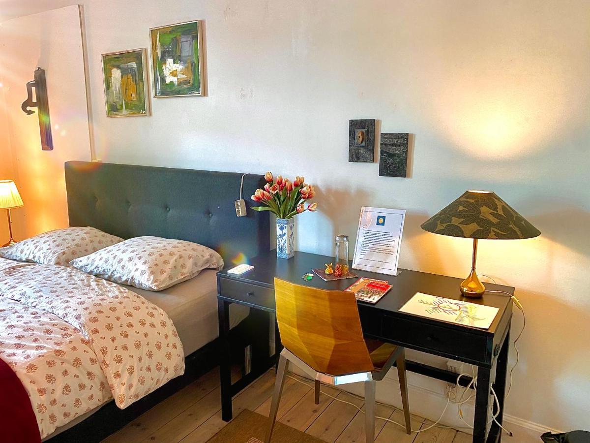 Four Individual Beautiful Spacious Rooms In Stylish Apartment 哥本哈根 外观 照片