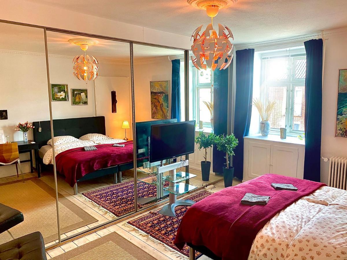Four Individual Beautiful Spacious Rooms In Stylish Apartment 哥本哈根 外观 照片