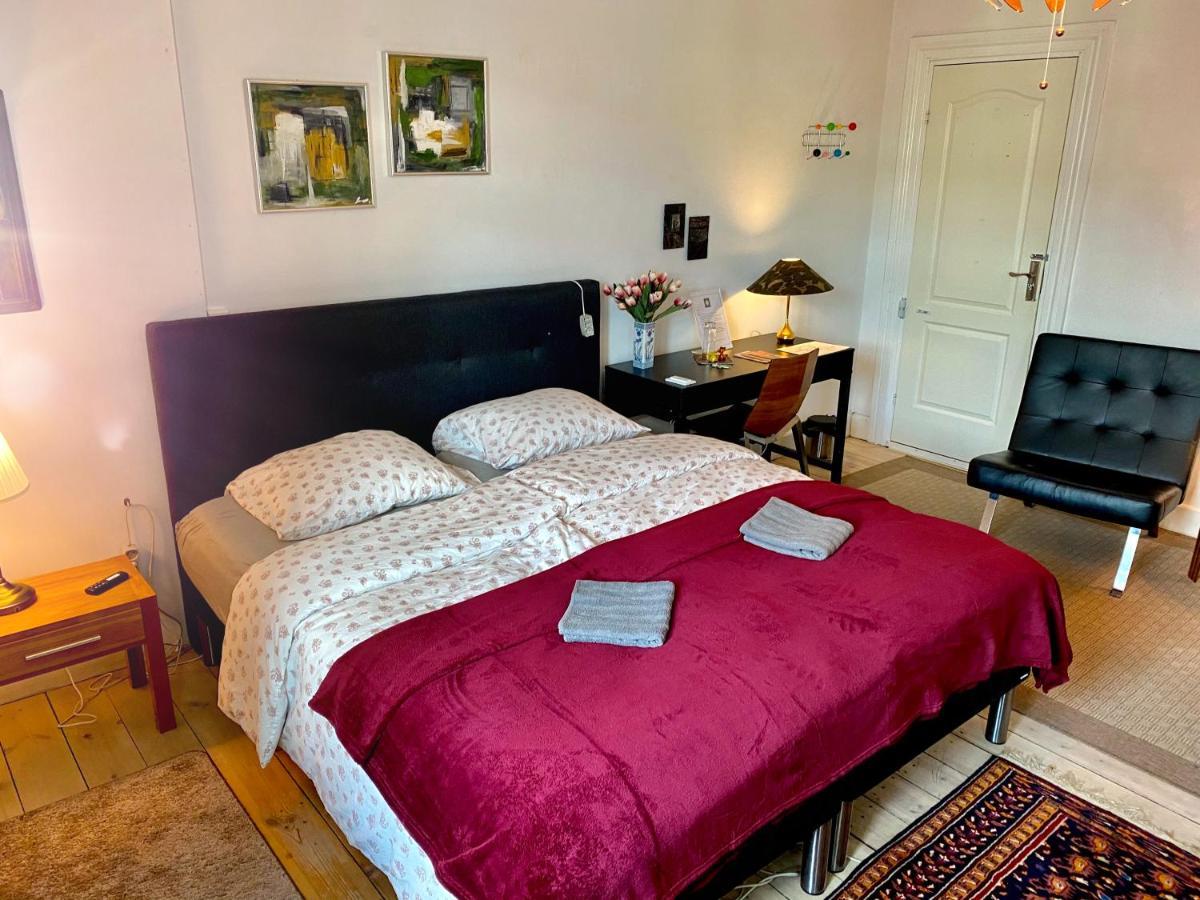 Four Individual Beautiful Spacious Rooms In Stylish Apartment 哥本哈根 外观 照片