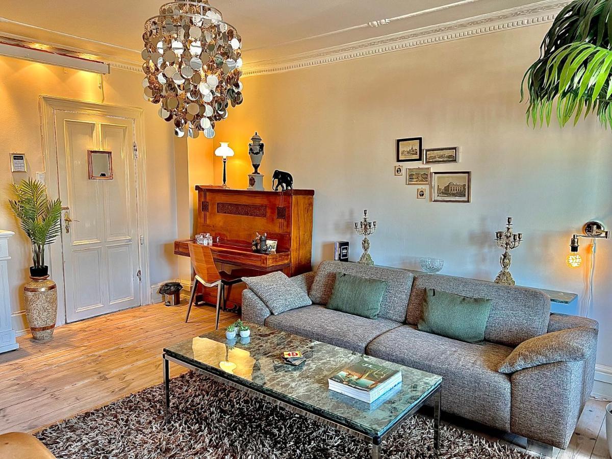 Four Individual Beautiful Spacious Rooms In Stylish Apartment 哥本哈根 外观 照片